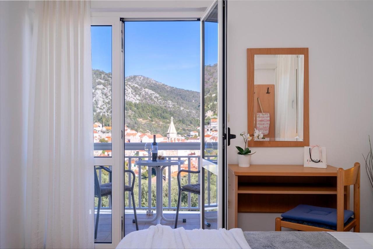 Novak Guesthouse - Zf Hvar フヴァル エクステリア 写真