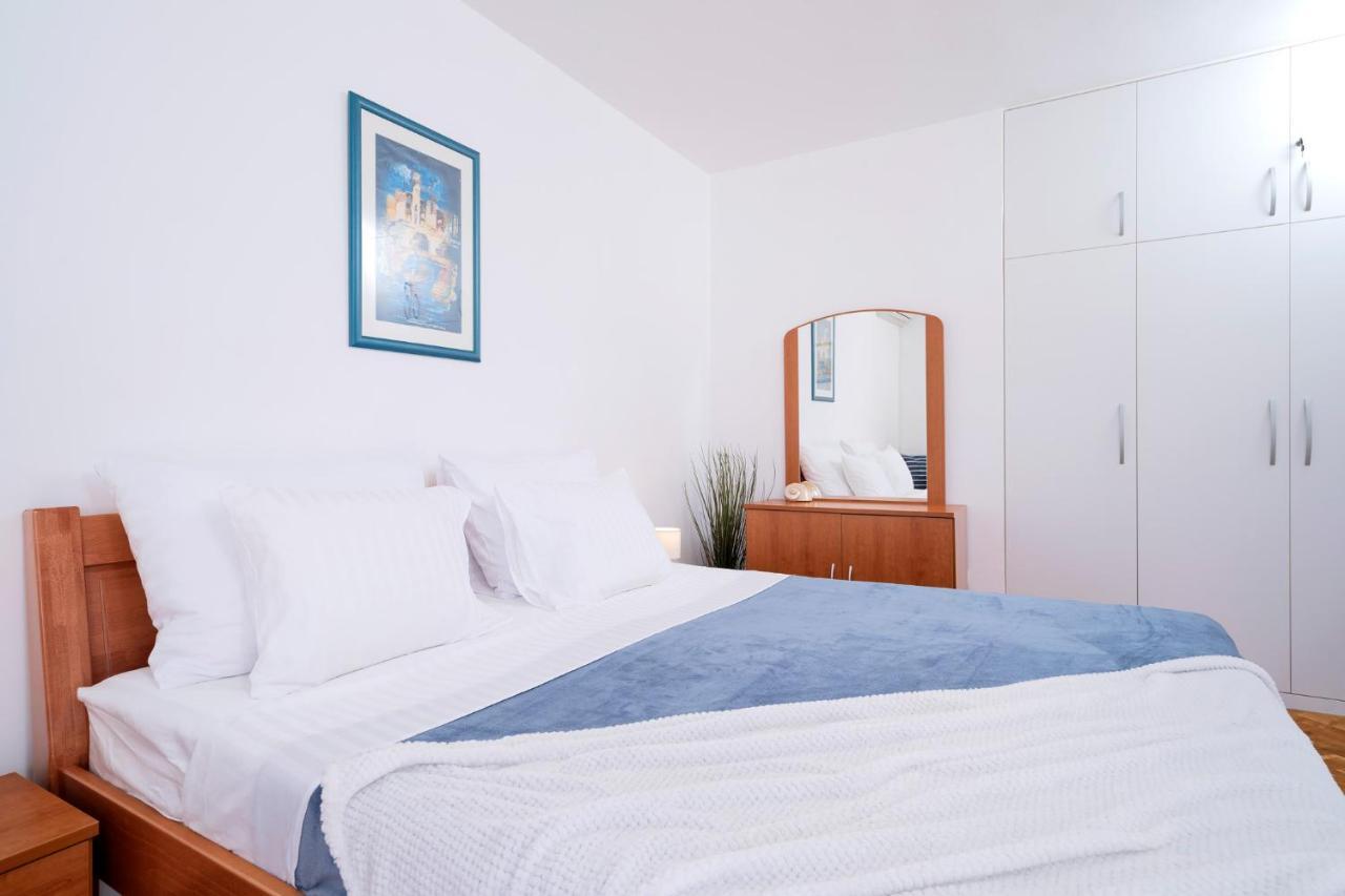 Novak Guesthouse - Zf Hvar フヴァル エクステリア 写真