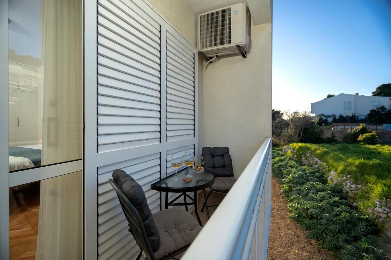 Novak Guesthouse - Zf Hvar フヴァル エクステリア 写真
