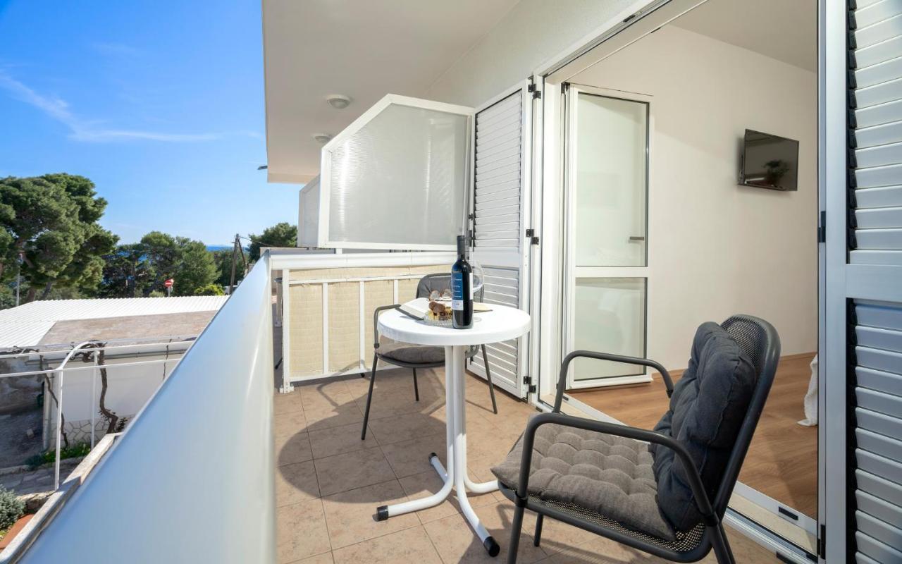 Novak Guesthouse - Zf Hvar フヴァル エクステリア 写真