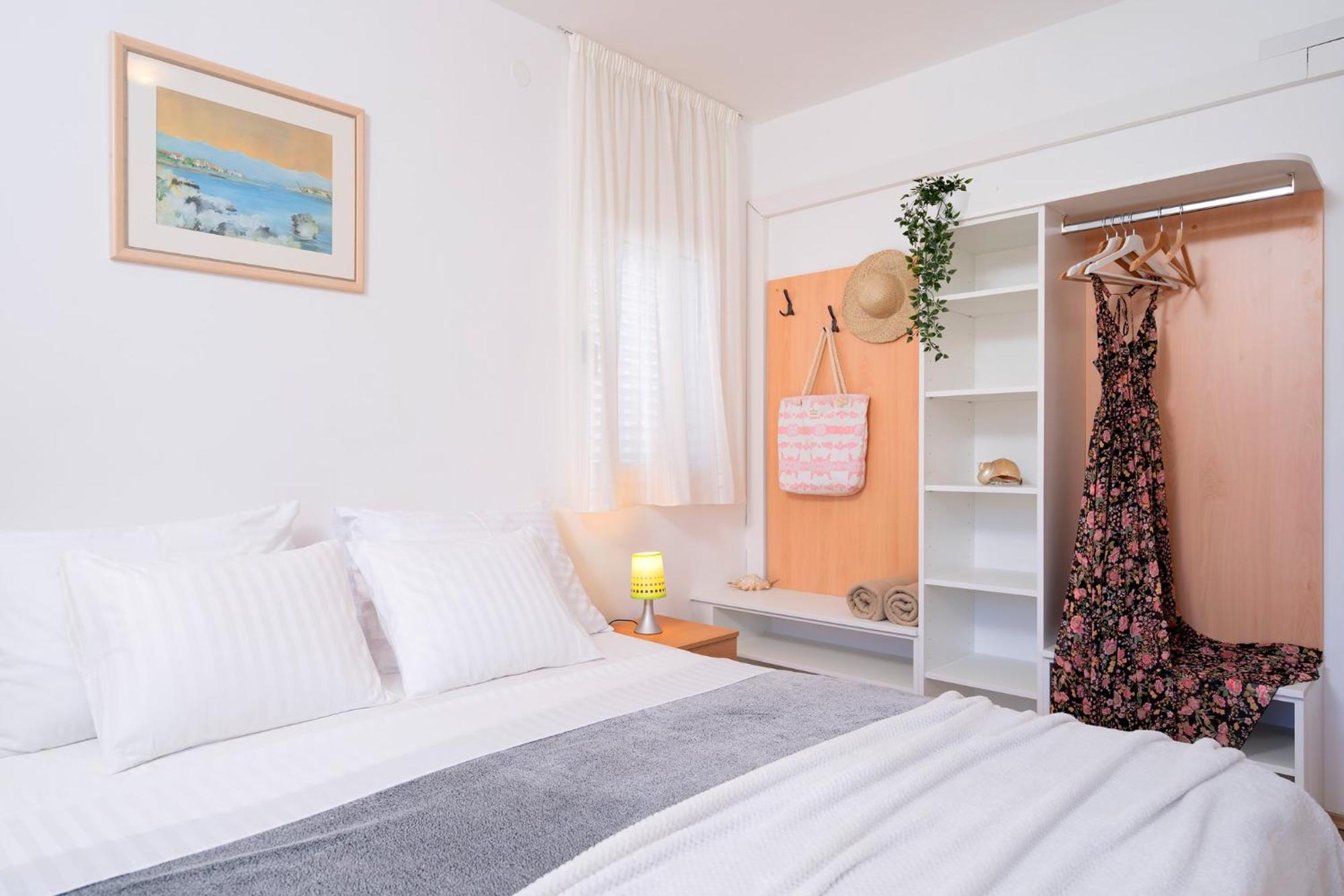 Novak Guesthouse - Zf Hvar フヴァル エクステリア 写真
